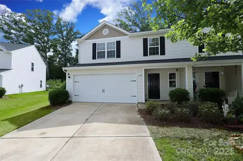 3349 Ellingford Rd, Charlotte, NC 28214