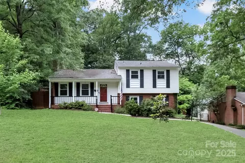 3624 Moultrie St, Charlotte, NC 28209