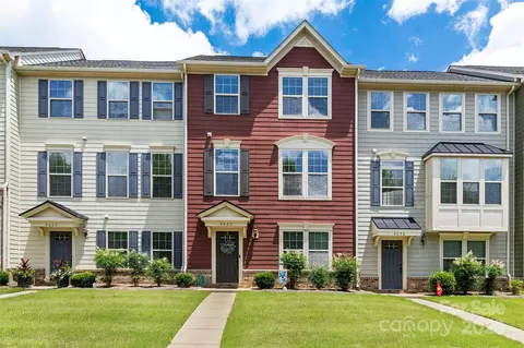 4060 Zilker Park Dr, Charlotte, NC 28217