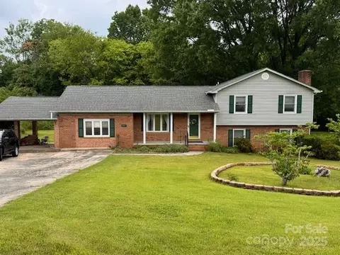 6561 Weldon Nw Cir NW, Concord, NC 28027
