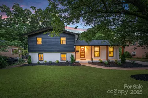 3326 Winterfield Pl, Charlotte, NC 28205