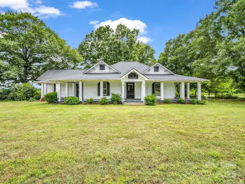 226 Dobbins Rd, Ellenboro, NC 28040