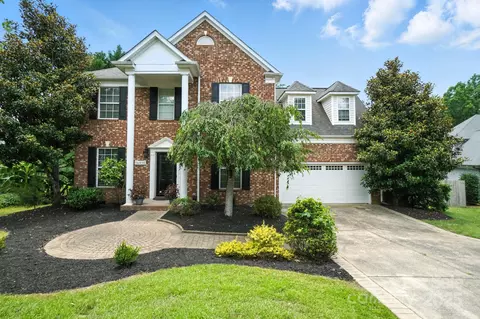 14616 Pomerol Ln, Pineville, NC 28134