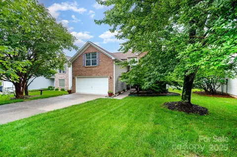 116 Amber Woods Dr, Tega Cay, SC 29708 photo 2