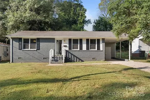 2701 Ravencroft Dr, Charlotte, NC 28208