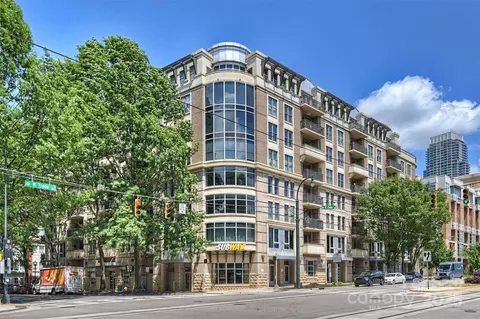 718 W Trade 105 St #105, Charlotte, NC 28202