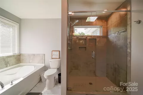 Bath - 2035 Beacon Ave, Monroe, NC 28110 photo 1 of 2