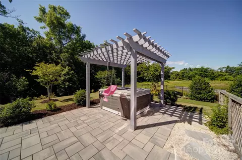 Exterior - 2035 Beacon Ave, Monroe, NC 28110 photo 4 of 7
