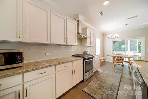 Kitchen - 2035 Beacon Ave, Monroe, NC 28110 photo 2 of 4