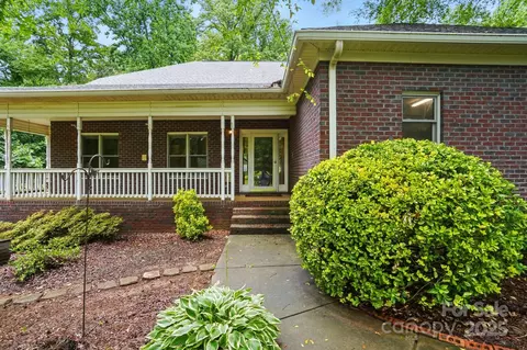7725 Whitmire Ln, Mint Hill, NC 28227