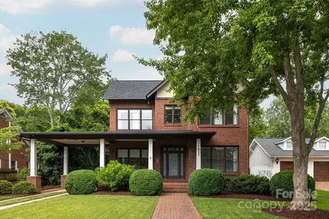 1833 The Plz, Charlotte, NC 28205
