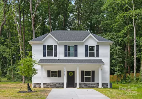 1815 Wildwood Dr, Charlotte, NC 28214