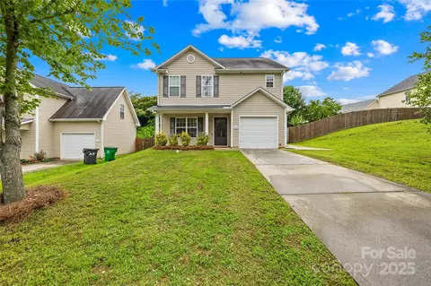 1023 Valley Ridge Rd, Charlotte, NC 28214