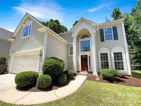 6413 Fillian Ln, Charlotte, NC 28269