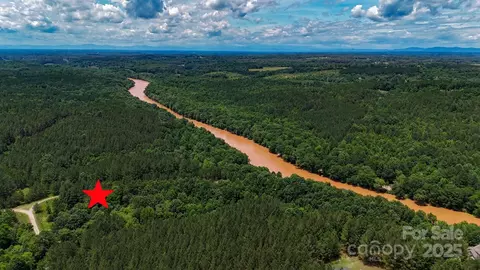 104 River View Dr, Mooresboro, NC 28114