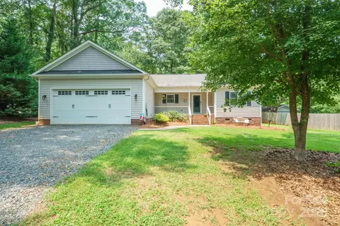 121 Jefferson Dr, Locust, NC 28097