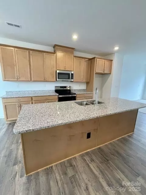 353 Jetton St, Davidson, NC 28036 photo 6