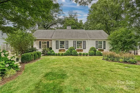 829 Sedgefield Rd, Charlotte, NC 28209
