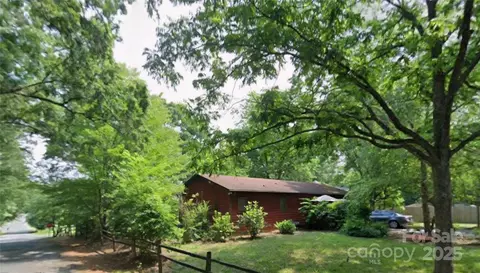 823 Corbin St, Albemarle, NC 28001