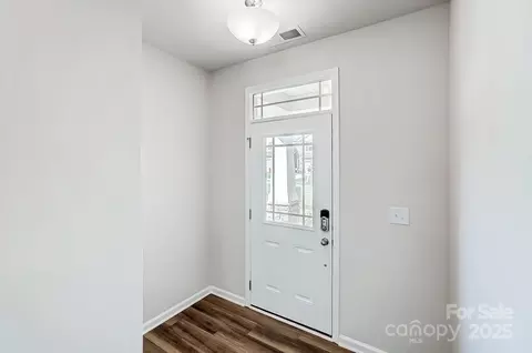 2440 Hedgecliff Rd, Kannapolis, NC 28083