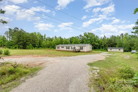 4518 Logging Rd, Lancaster, SC 29720 photo 2