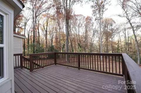 Exterior - 14027 Hackamore Dr, Matthews, NC 28105 photo 1 of 5