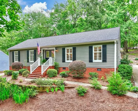 1230 Somersby Ln, Matthews, NC 28105