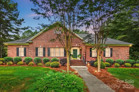 102 Rosewood Ln, Locust, NC 28097