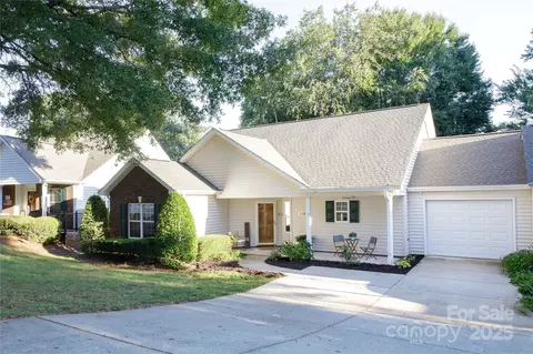119 Ashwood Ln, Mooresville, NC 28117