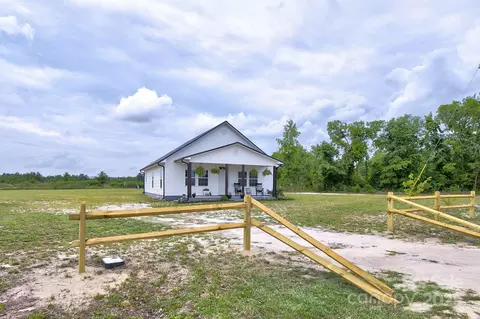 1202 Neds Creek Rd, Kershaw, SC 29067