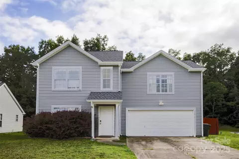 585 Gentle Breeze Ln, Rock Hill, SC 29730
