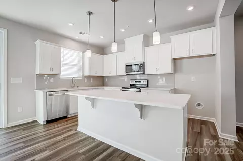 2470 Hedgecliff Rd, Kannapolis, NC 28083