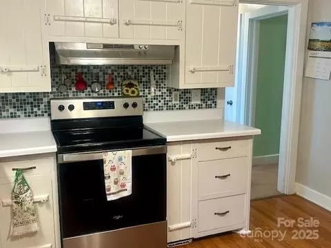 Kitchen - 1014 Wright Sw Unit Apt 4 St SW UNIT 4, Lenoir, NC 28645 photo 2 of 3