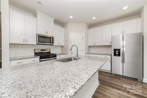 164 Shepherds Landing Dr, Mooresville, NC 28115