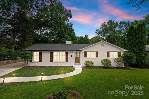 4913 Seacroft Rd, Charlotte, NC 28210