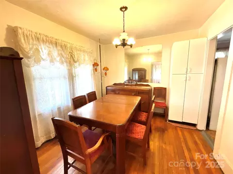 61 Perry St, Marion, NC 28752 photo 17