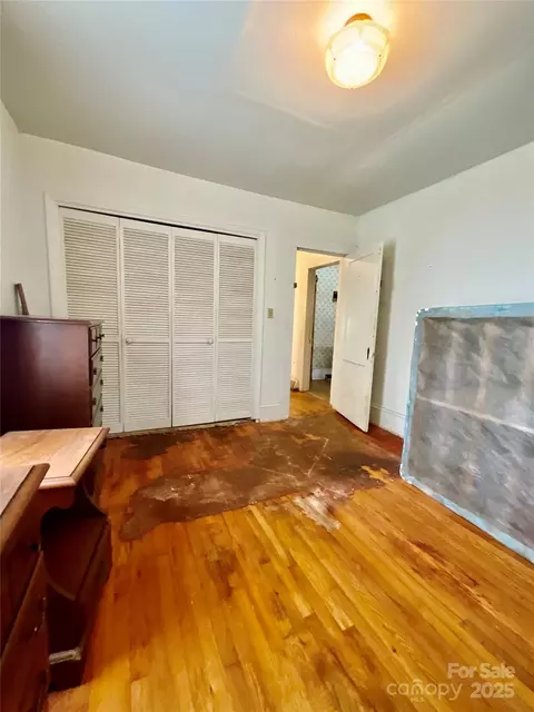 61 Perry St, Marion, NC 28752 photo 23