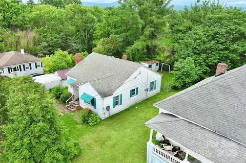61 Perry St, Marion, NC 28752 photo 6