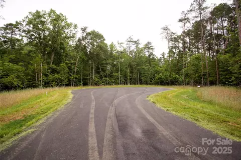 Great Blue Path, Clover, SC 29710 photo 16