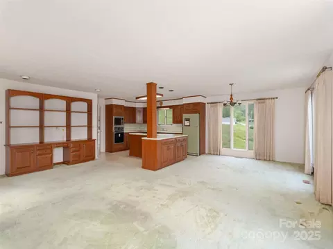 202 Terrell Rd, Clyde, NC 28721 photo 8