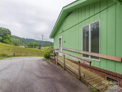 202 Terrell Rd, Clyde, NC 28721 photo 22