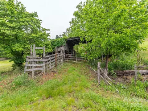 202 Terrell Rd, Clyde, NC 28721 photo 30