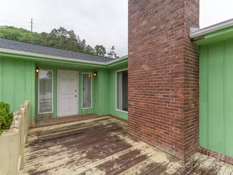202 Terrell Rd, Clyde, NC 28721 photo 2