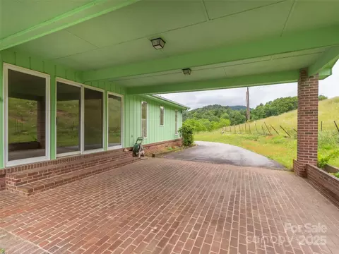 202 Terrell Rd, Clyde, NC 28721 photo 21