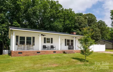 1197 Fincher Rd, Fort Lawn, SC 29714