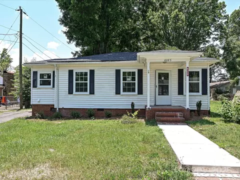 6225 Macon St, Charlotte, NC 28208