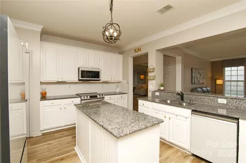 Kitchen - 4001 Brook Valley Run, Monroe, NC 28110 photo 2 of 2