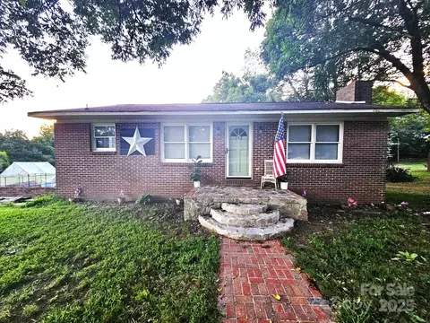 132 Eaker Dr, Cherryville, NC 28021