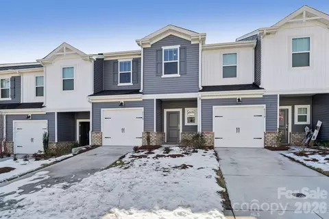 6118 Starview Ter, Charlotte, NC 28216