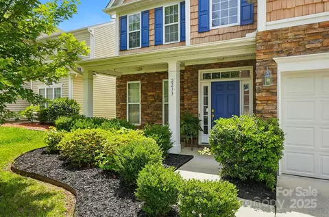 2233 Sonoma Valley Dr, Charlotte, NC 28214
